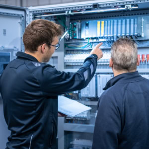 Facta - Complete dienstverlener in Rotating, Elektrotechniek en ...